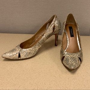 Ann Taylor snakeskin embossed pumps